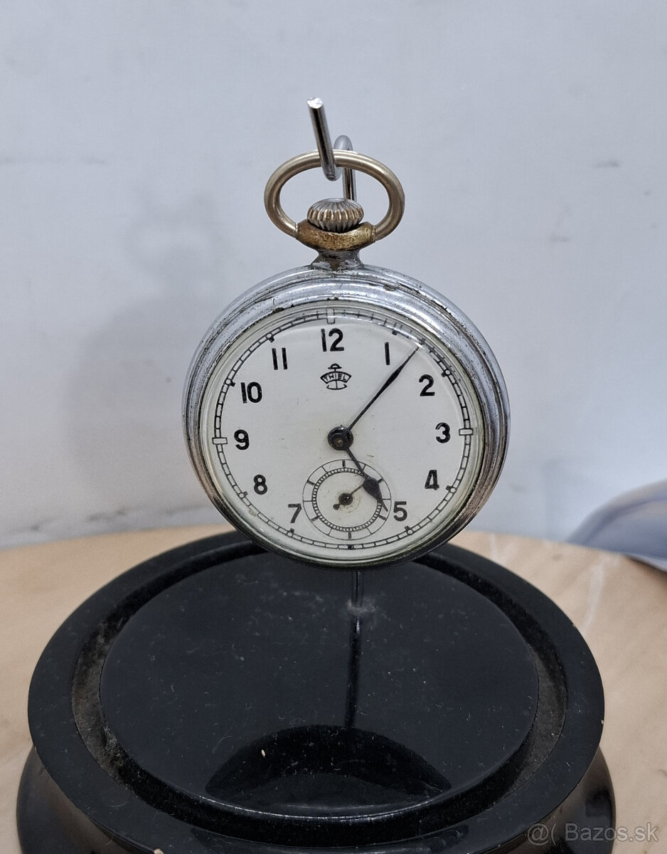Predám funkčné starožitné vreckové hodinky THIEL 50mm 42 €