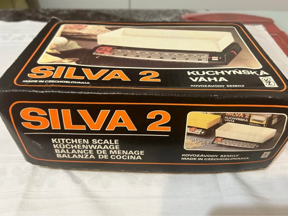 Stará kuchynská váha SILVA 2