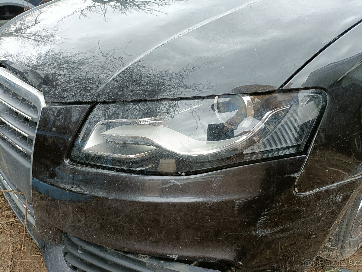 Audi A4 b8  lave predne svetlo bixenon