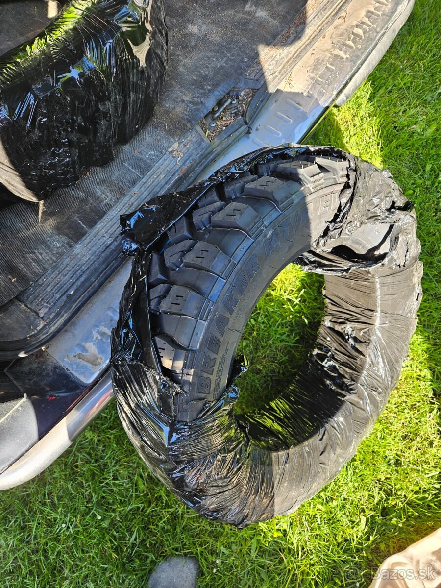 4 pneumatiky  collins offroad  205/65R16