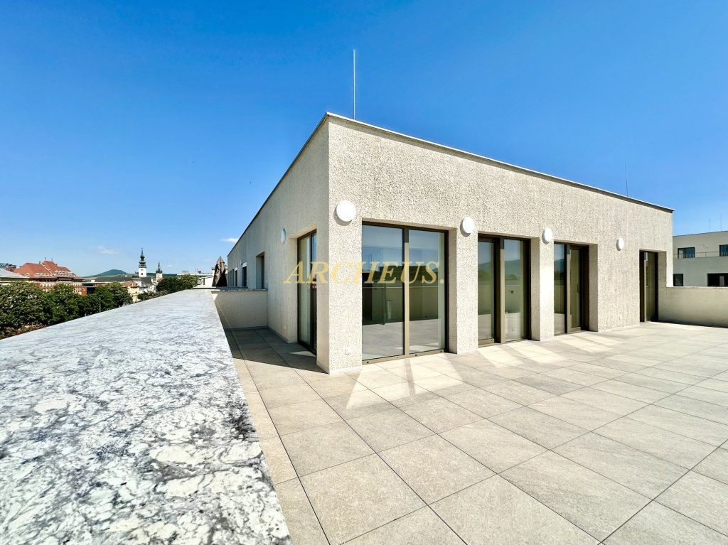 3 IZBOVÝ BYT 78 m2, TERASA 65m2, NOVOSTAVBA, CENTRUM, PREŠOV