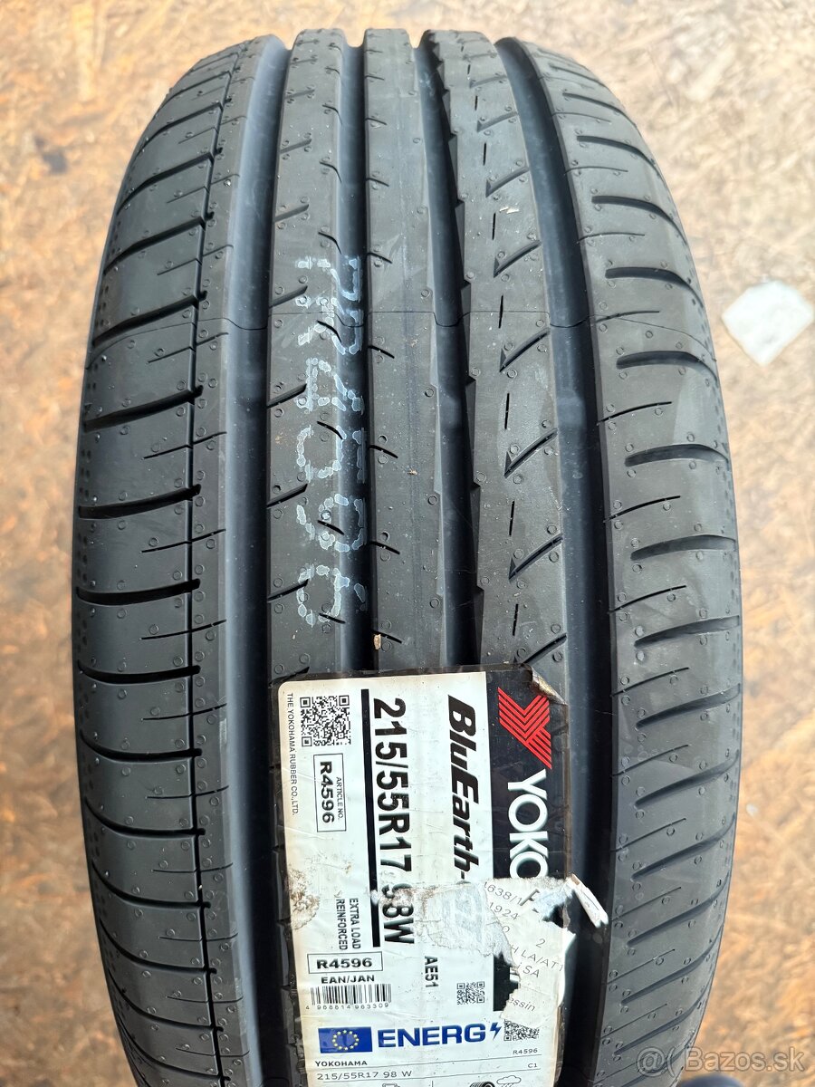 Letné pneumatiky 215/55 R17 Yokohama