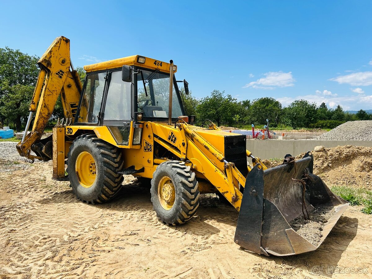 •JCB-3CX-Traktorbager