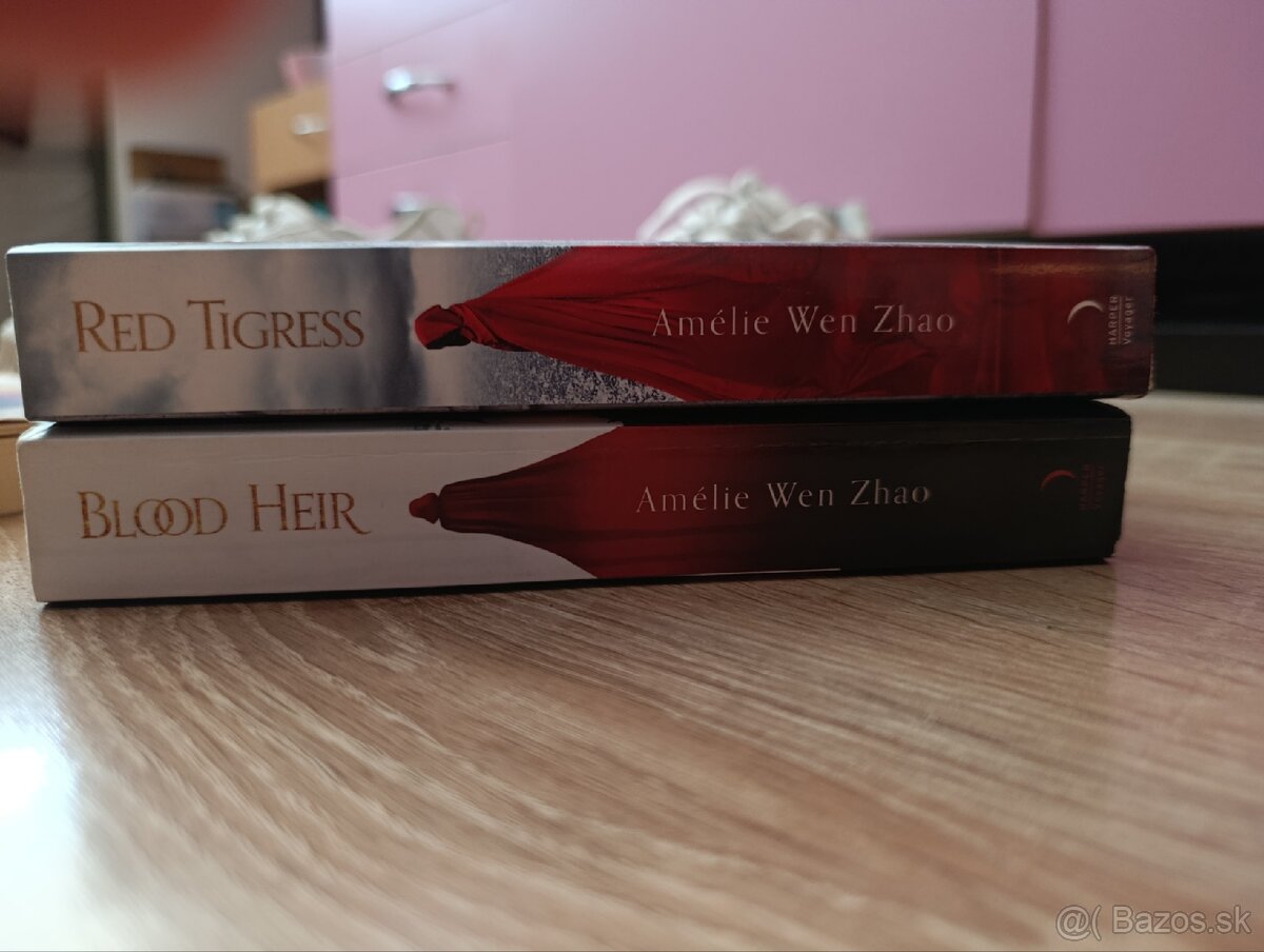 Amelie Wen Zhao