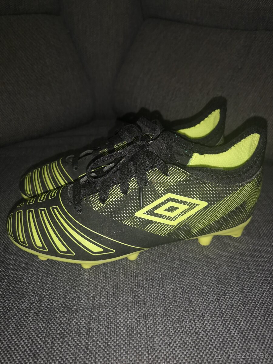 Kopačky UMBRO
