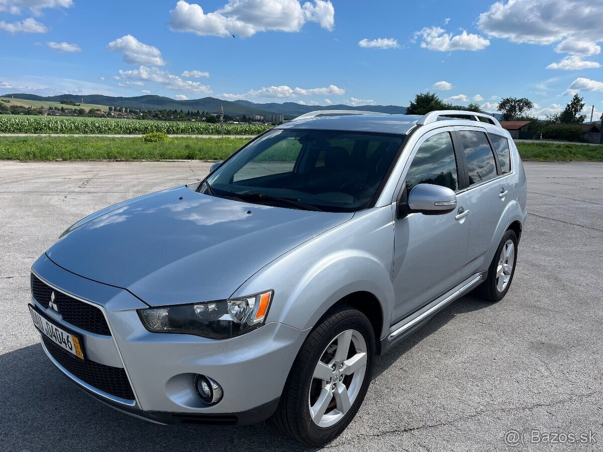 Mitsubishi Outlander 2.0 benzin + LPG r.v 2010 top