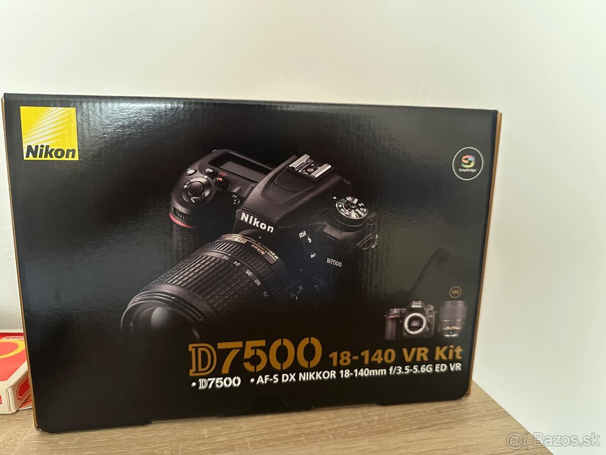Nikon D7500 + 18-140mm