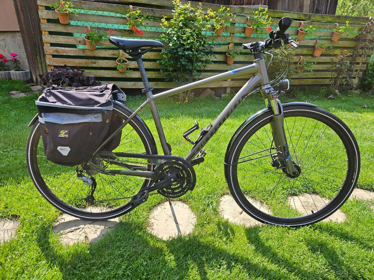 Specialized Crossover trekovy bicykel