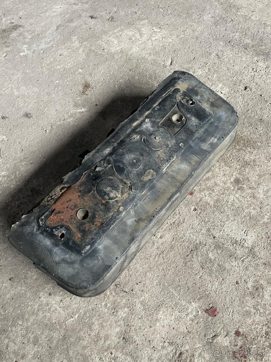 Predám originalrám opierku sedačky spolujazdca