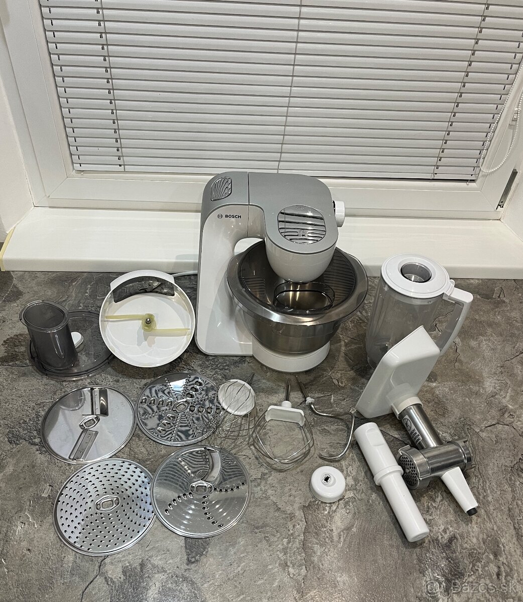 Bosch MUM 54240 900W kuchynský robot