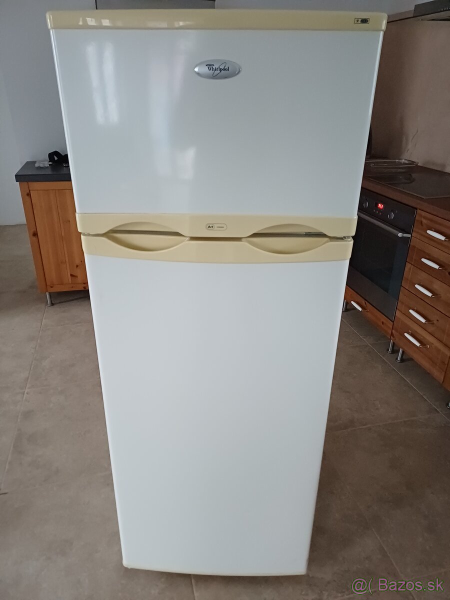 CHLADNIČKA WHIRLPOOL