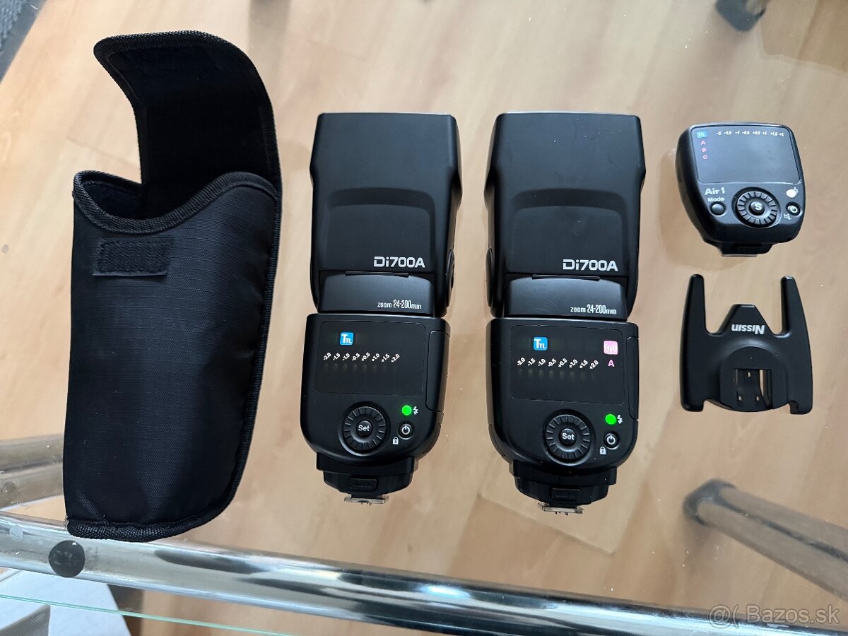 Predám dva TTL blesky nisin Di700A na fuji a odpalovač
