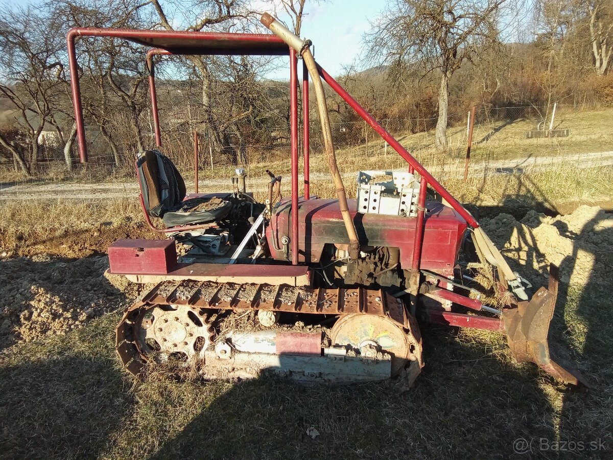Pasovy traktor - nutne dokoncit