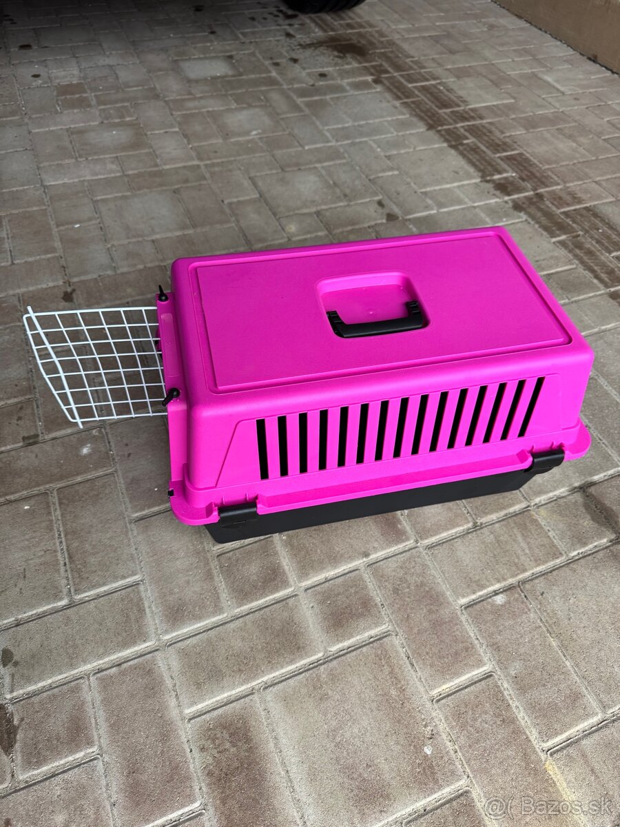 Prepravny box