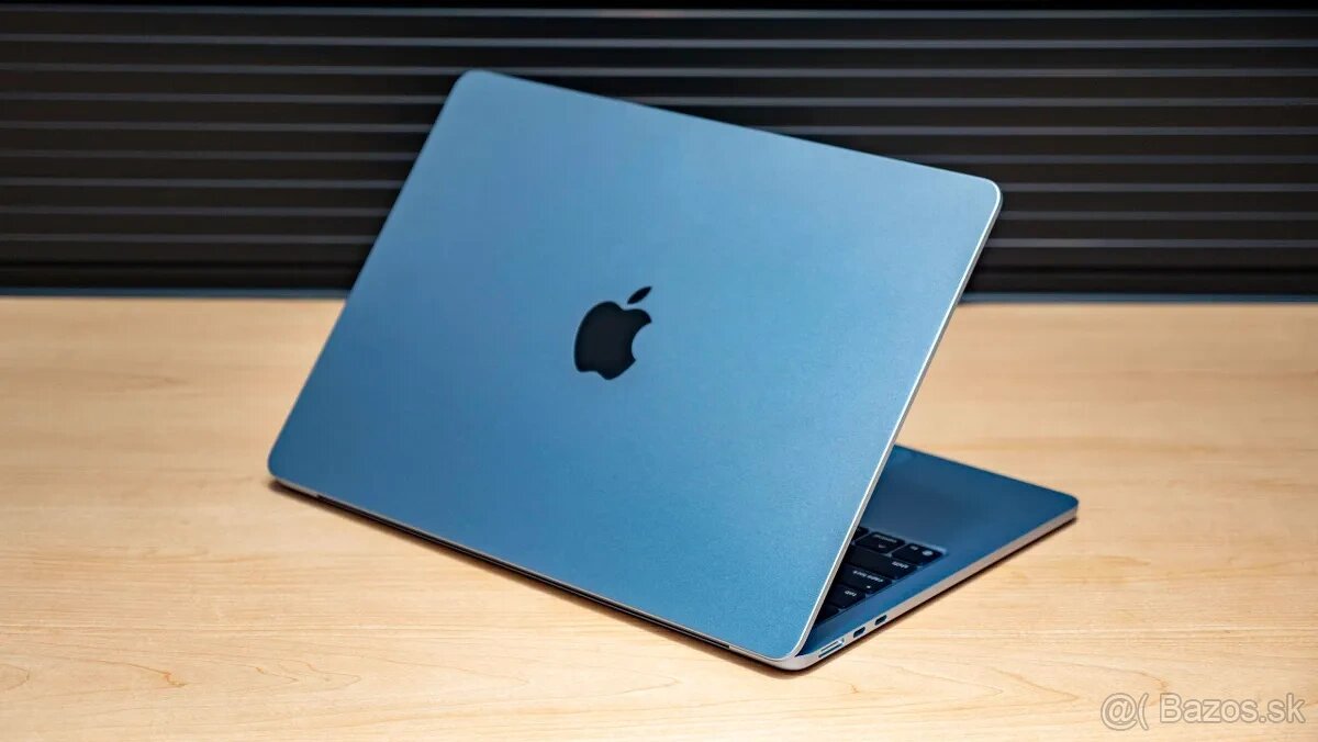 Predám Macbook Air 13 M4 16/512 midnight blue