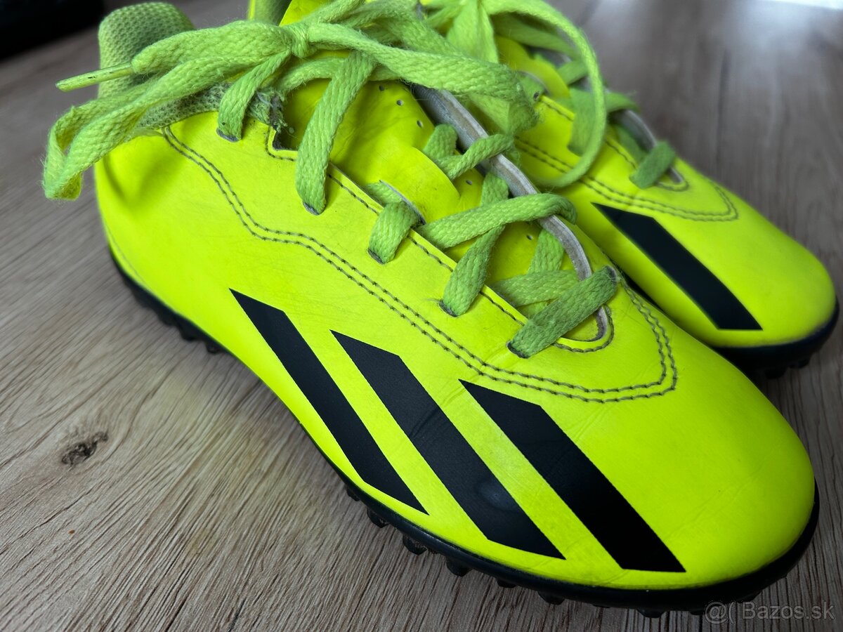 Detské turfy (kopačky) Adidas č. 31