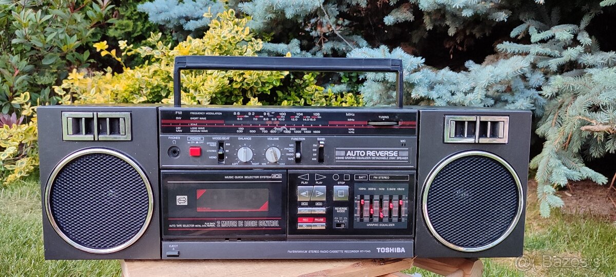 Radiomagnetofon Toshiba