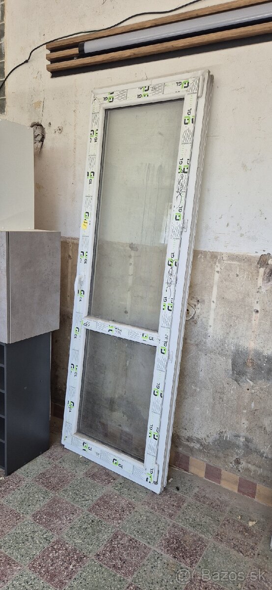 Balkónové plastové dvere 76x223