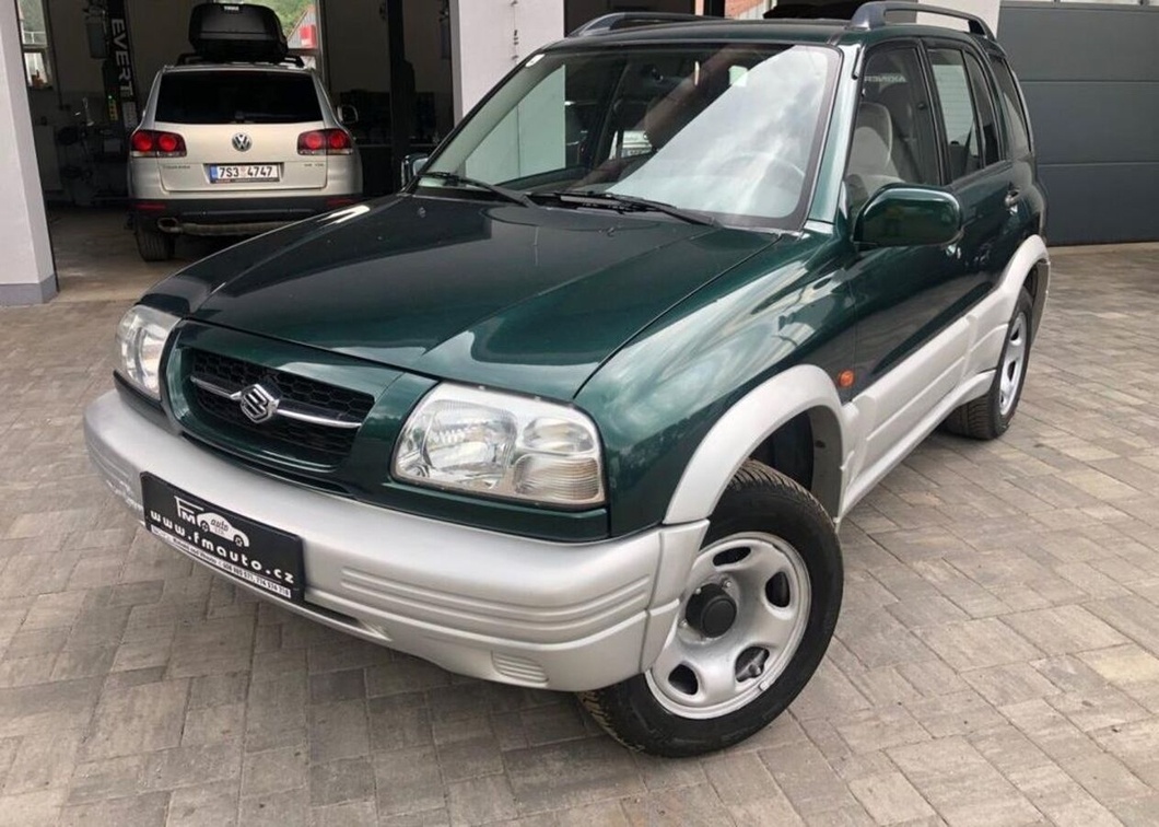 Suzuki Grand Vitara 2.0 4x4 benzín manuál 94 kw