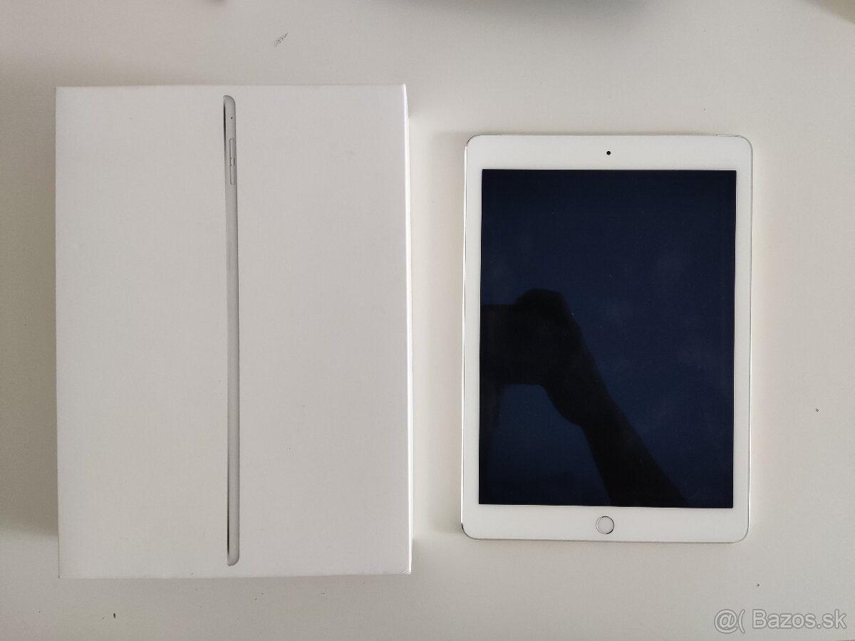 Predám iPad Air 2 (64 GB, Cellular, Silver) – TOP STAV+ obal
