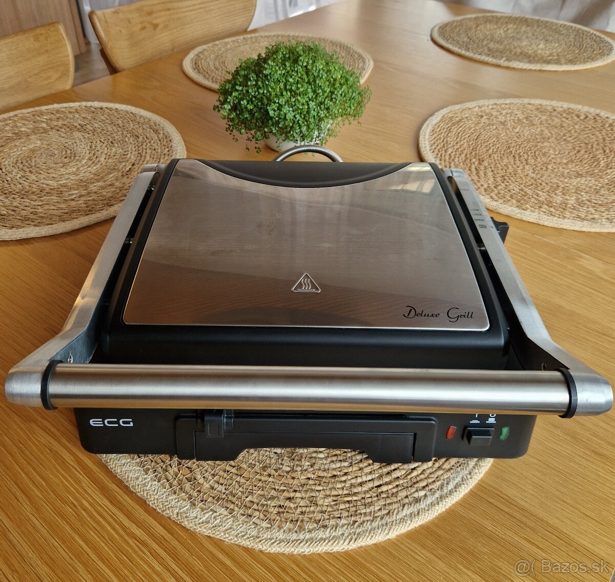 Elektrický gril - ECG KG 300 deluxe