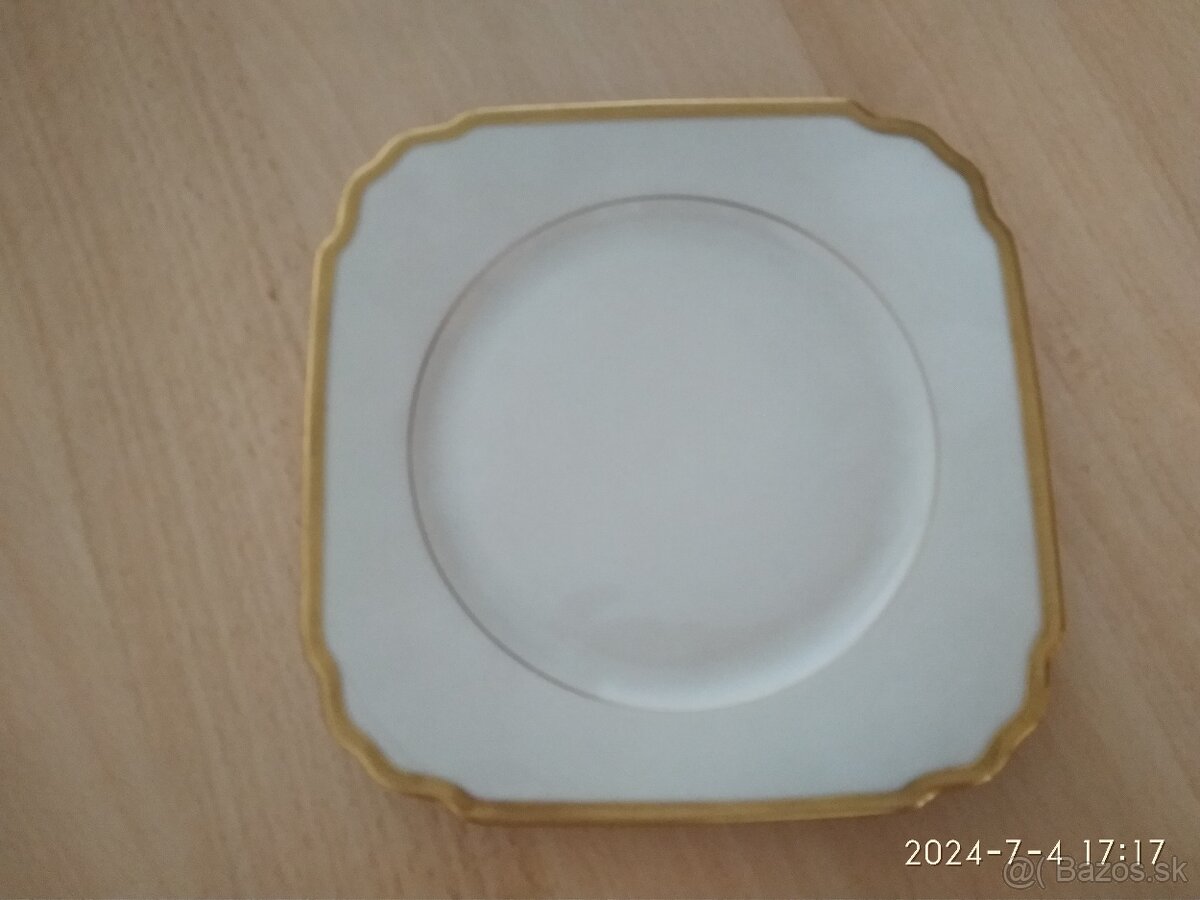 Starožitný talíř 20x20 cm. Zn. Royal Ivory Bohemia