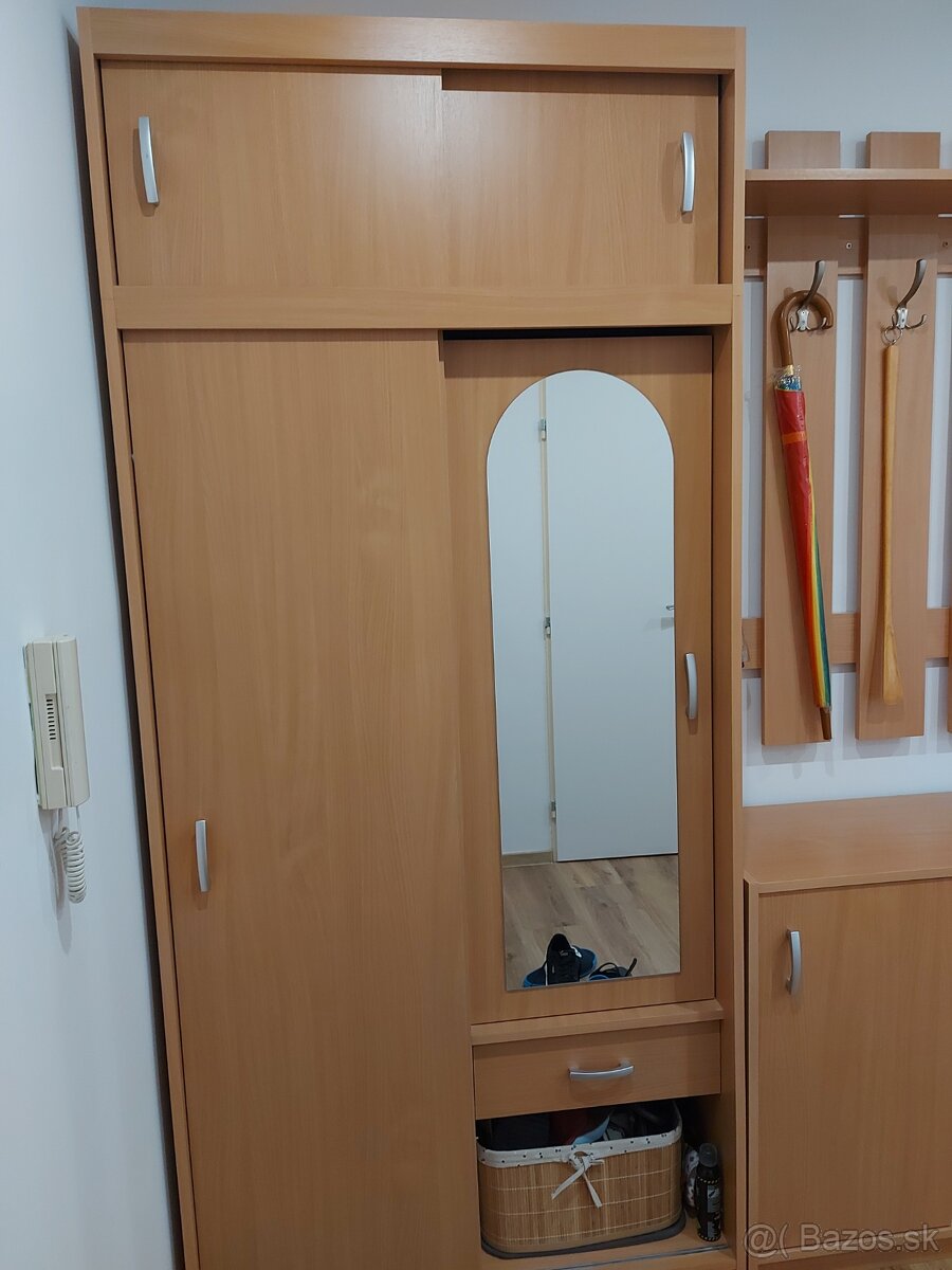 Predsieňová zostava