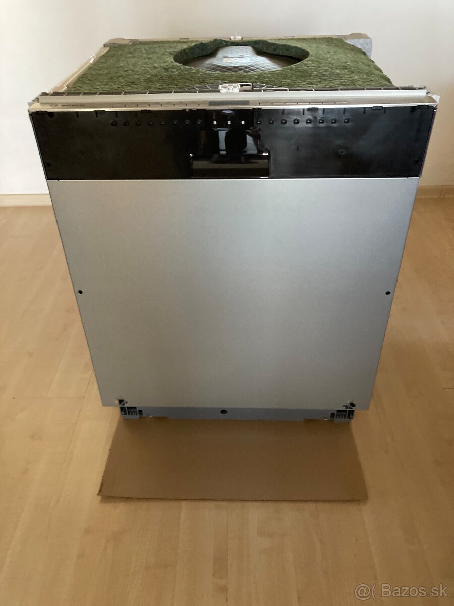 Predám novú umývačku riadu Bosch SMV4HVX03E séria 4
