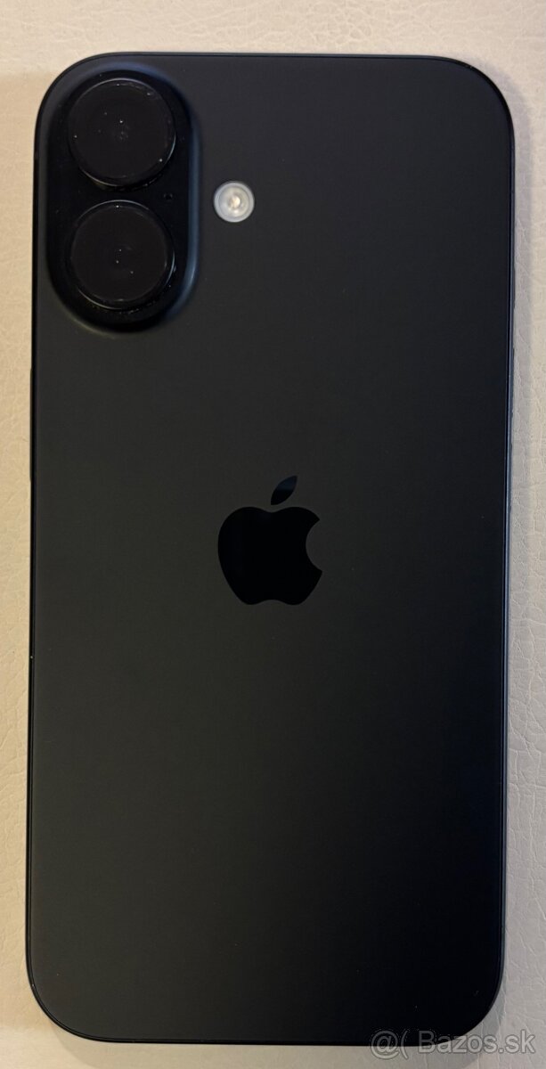 Predam iphone 16 128GB, rocny
