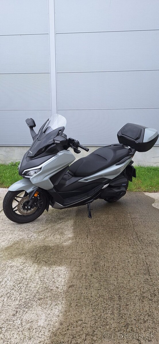 Honda Forza 350 2025