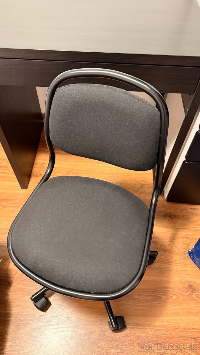 Predam stoličku ORFJALL čierna / mam aj stolík