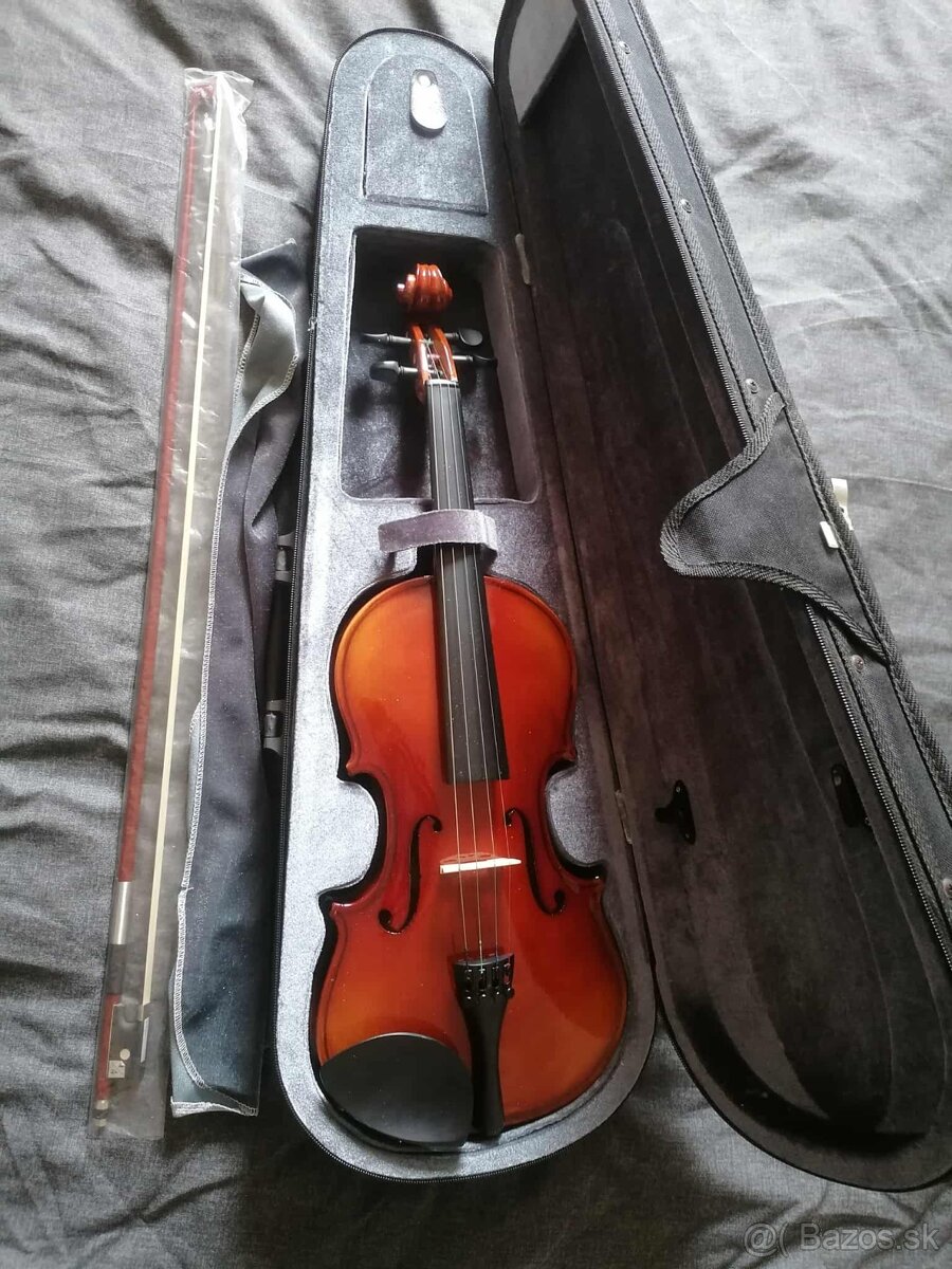 predám husle Stagg VN-4/4 L