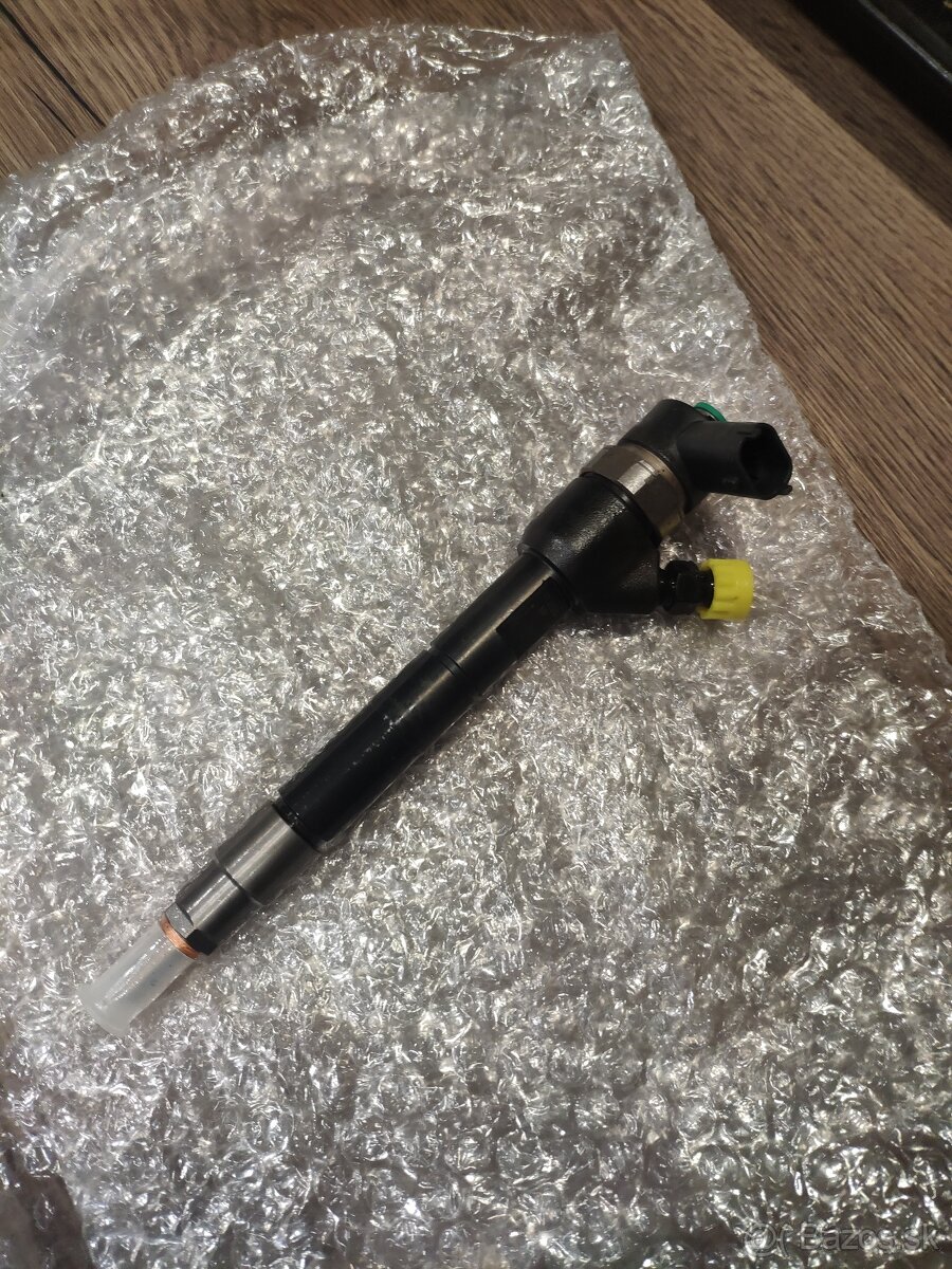 Vstrekovač honda N22a1/N22a2