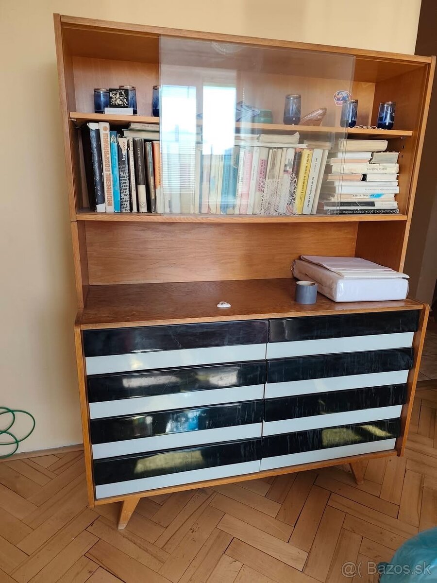 Jiří Jiroutek komody