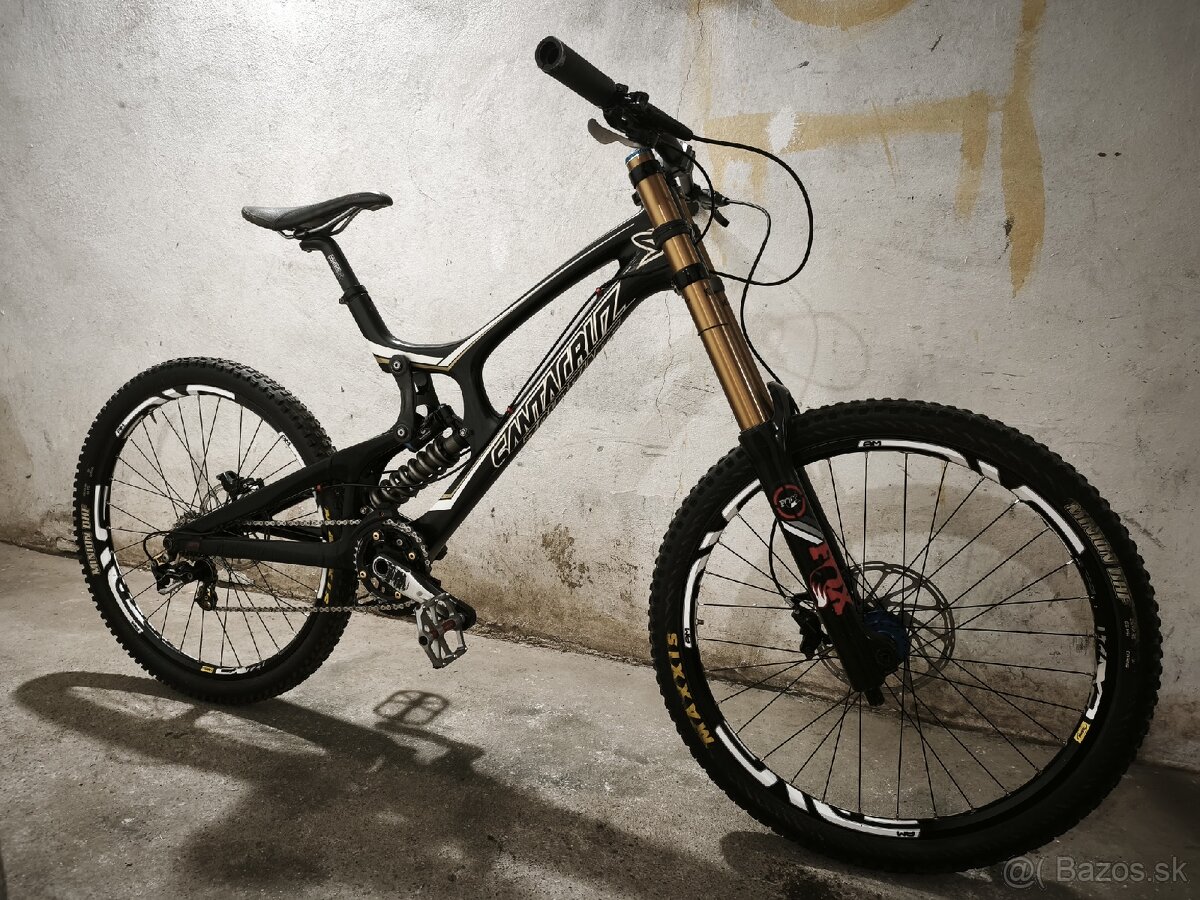 Santa Cruz v10.4 Carbon
