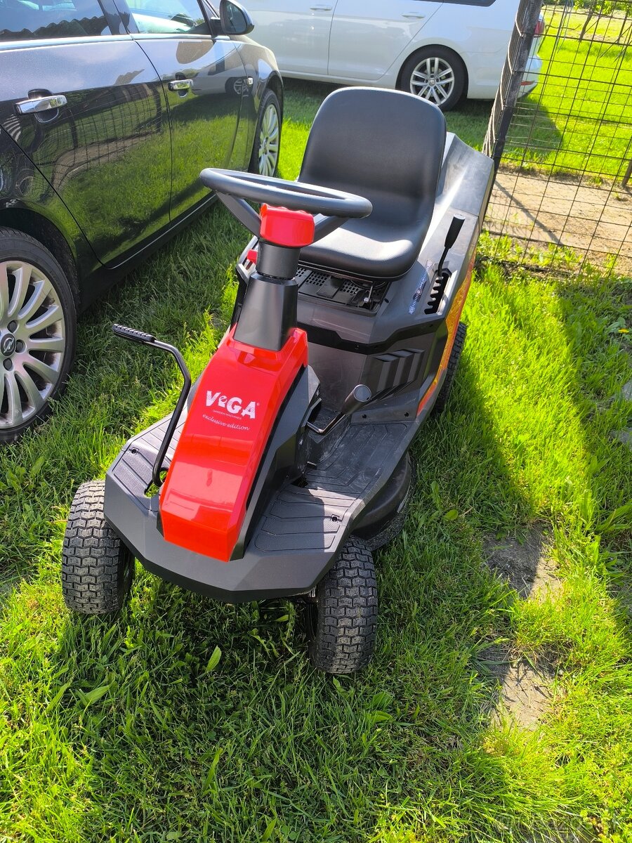 Predám Traktorovu kosačku značky Vega