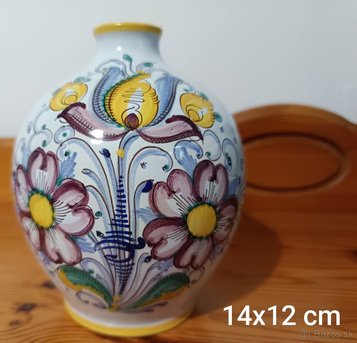 Zaujimava stara vazicka, r. 1990, habanska keramika