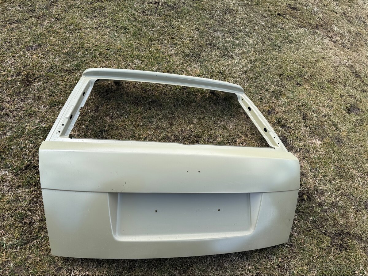 Škoda Fabia I 2003rok krátka zadný kufor