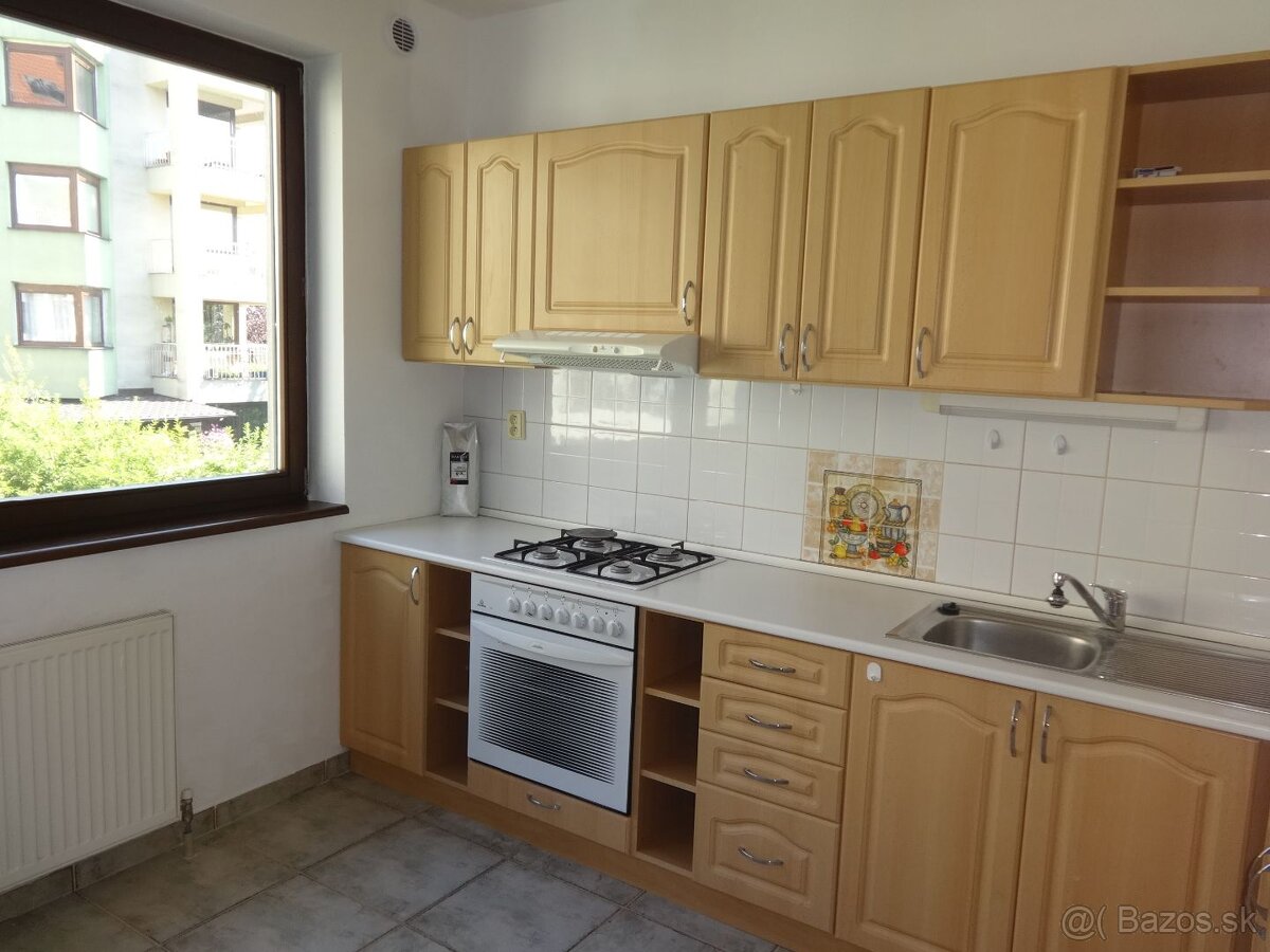 PRENÁJOM, 2 izbový byt Belveder, 2. p., 77 m2, terasa