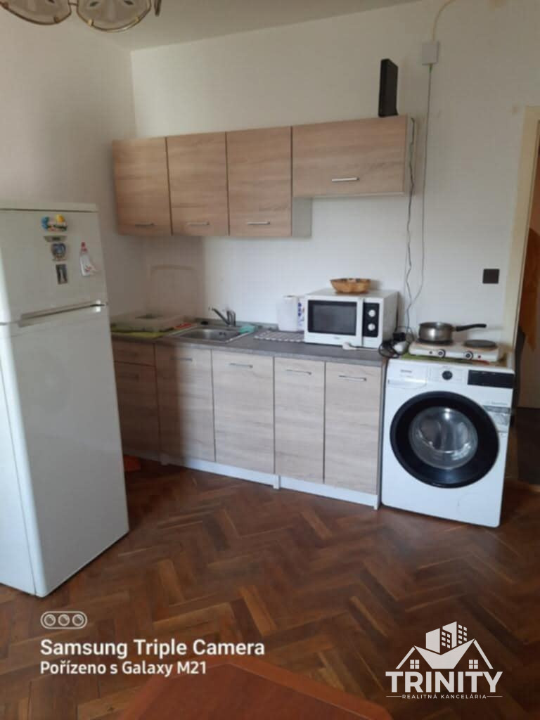 Na prenájom garsónka na Nábrežnej ul. v Nových Zámkoch