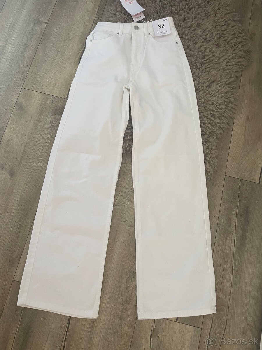 Nove džínsy Wilde Leg