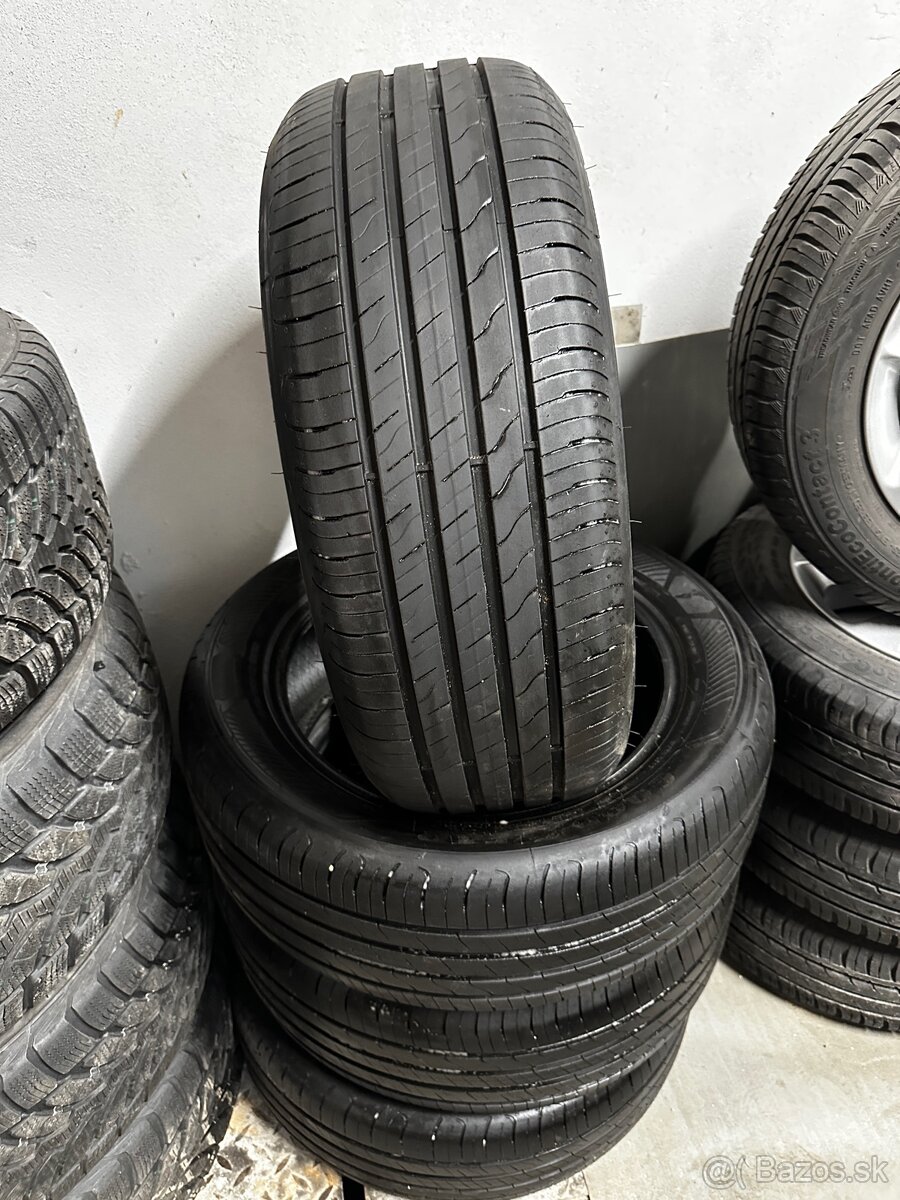 215/55 R17 98W GoodYear EfficientGrip Performance 2