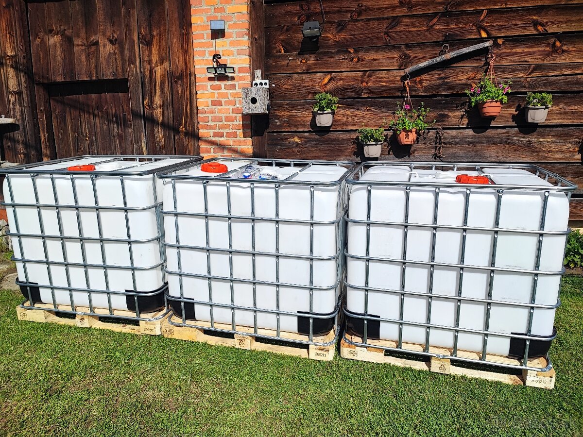 Predám 1000l ibc kontajnery z potravín