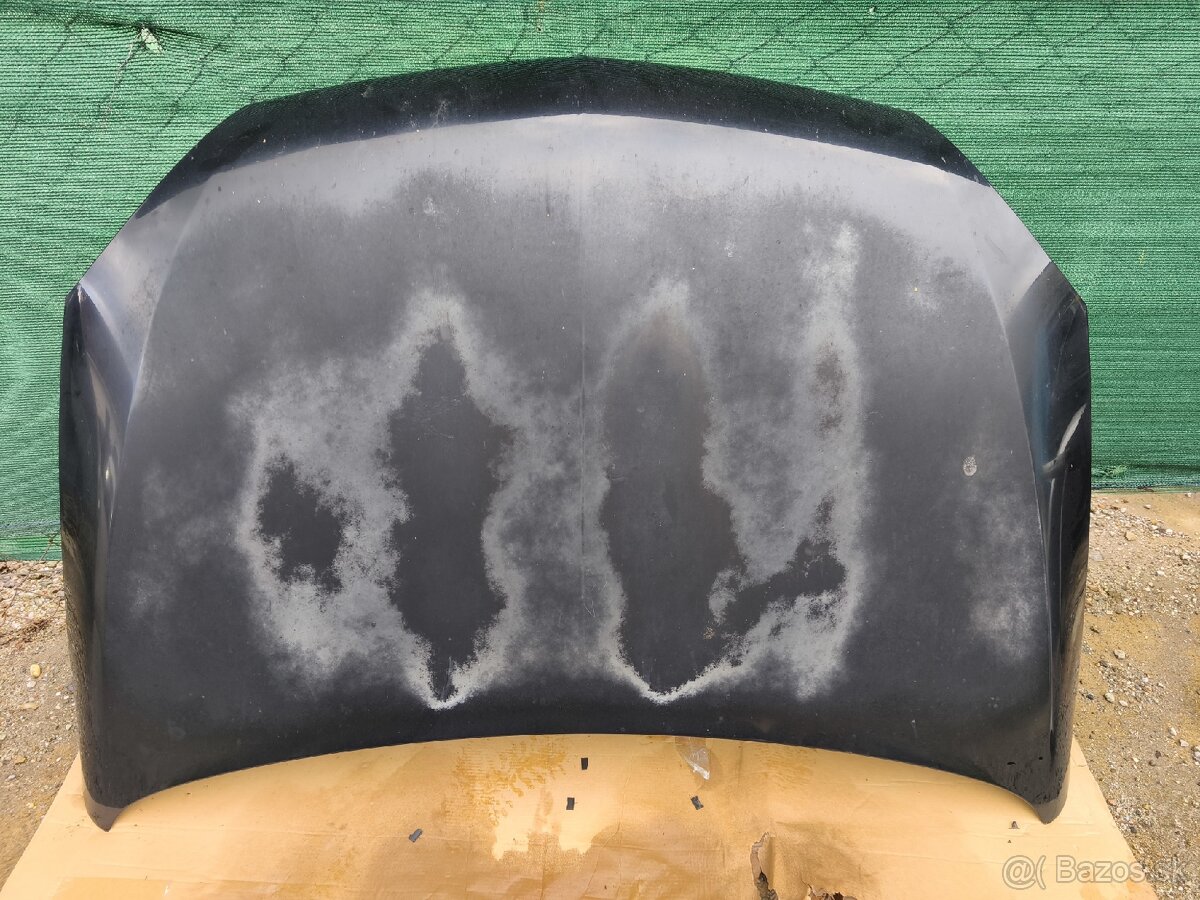 Kapota Opel Corsa C čierna bez hrdze