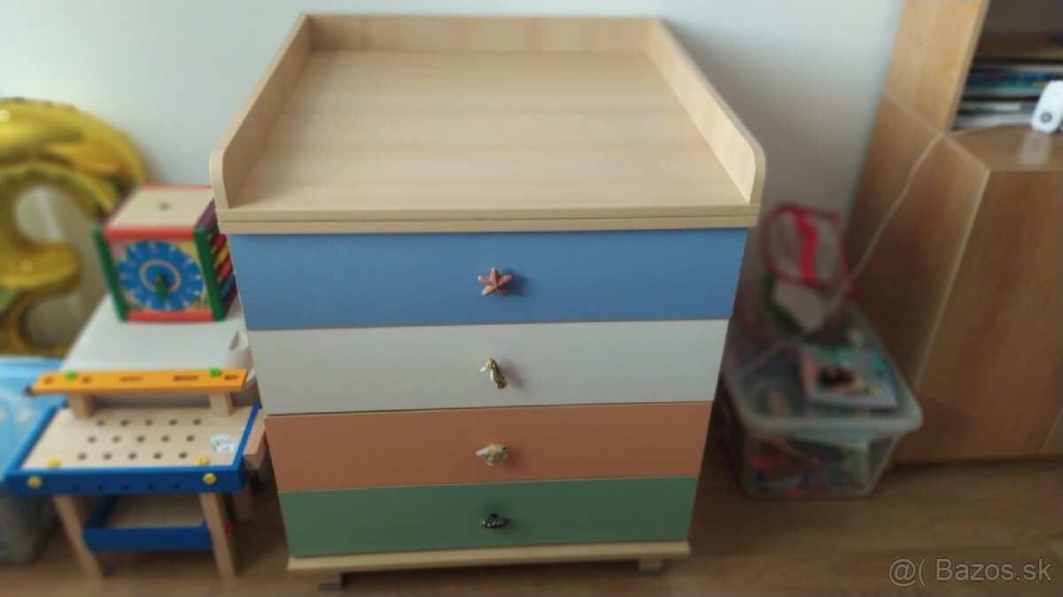 Detská komoda s prebalovacím pultom
