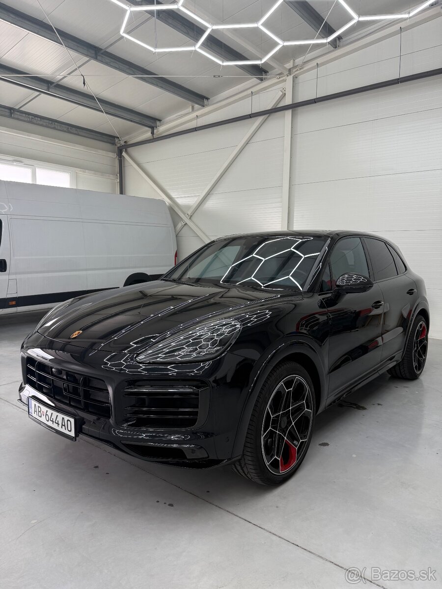 Predám Porsche Cayenne GTS
