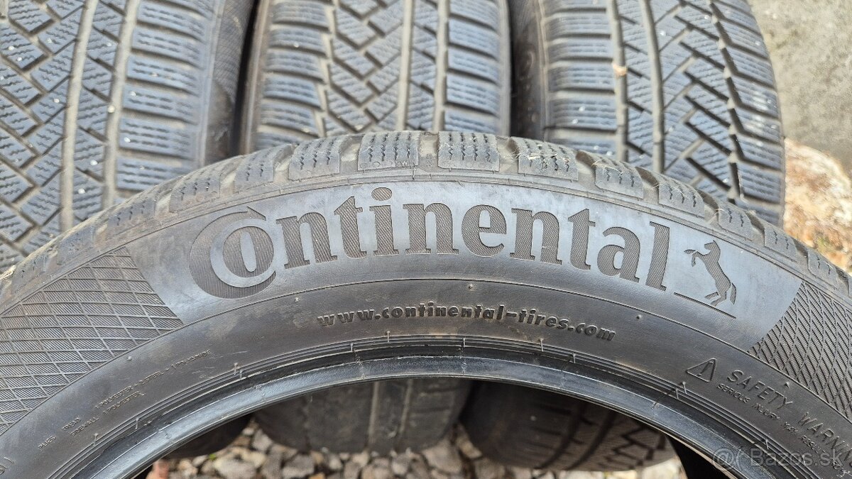 Continental 215/55R17 V XL