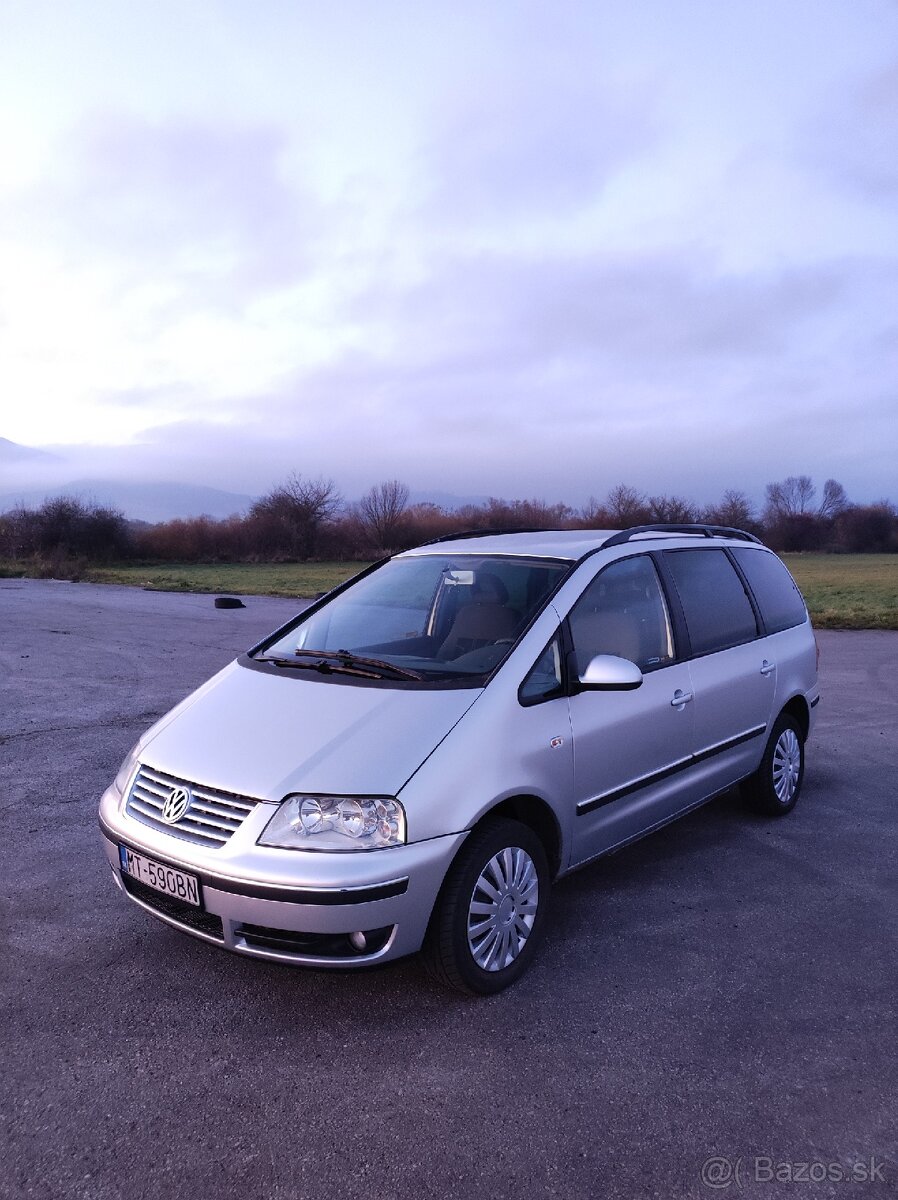 VW Sharan 1.9 TDI 85 kW 7miest