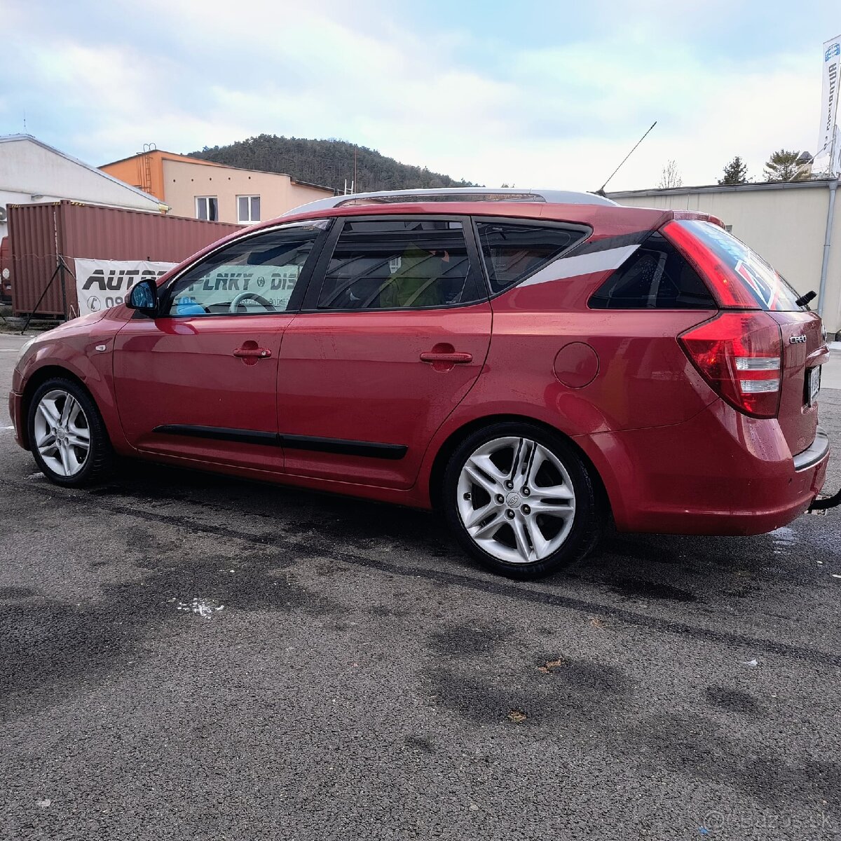 Predam / Vymenim Kia Ceed 1.6 Cdri 85kw