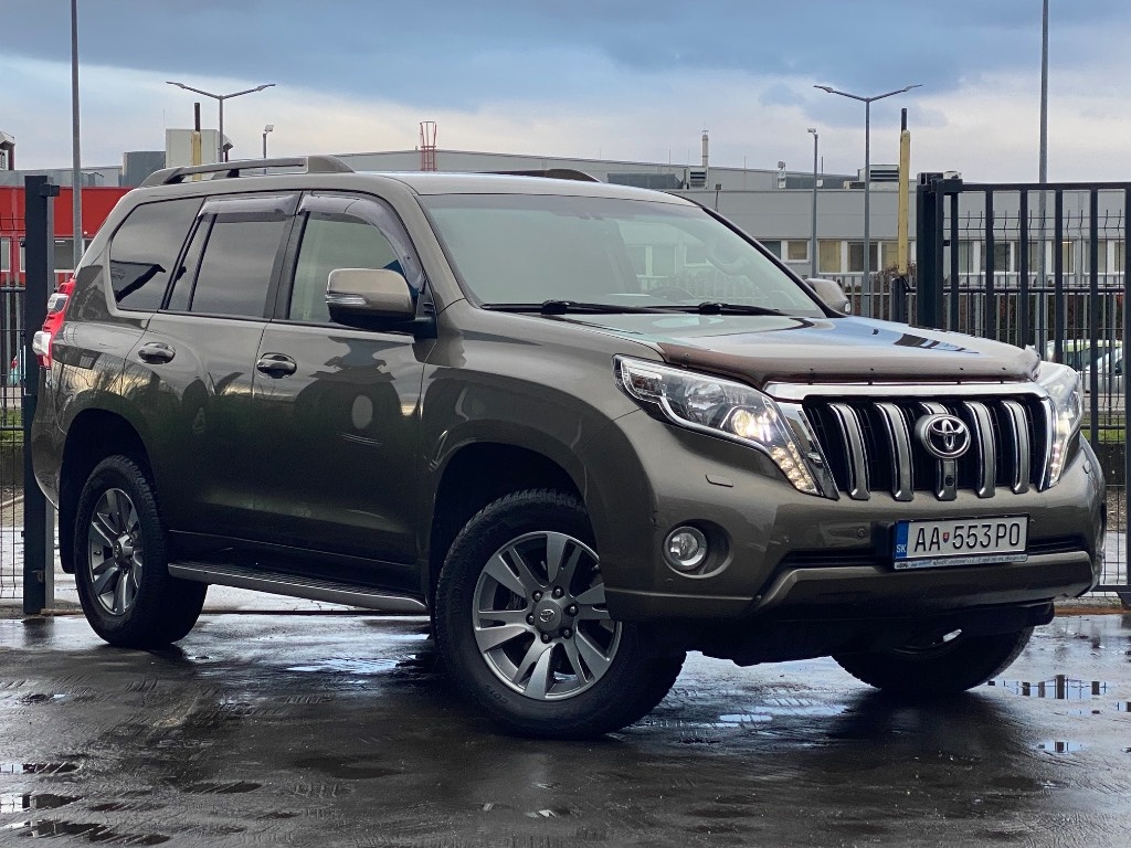 Toyota Land Cruiser 2.8 D-4D Executive A/T